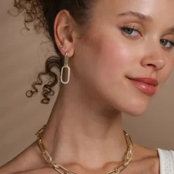 New Melinda Maria Carrie Chain Convertible Huggies