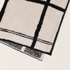 Clearance Barefoot Dreams CozyChic Grid Plaid Throw