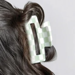 Hot KITSCH x Divi Claw Clip